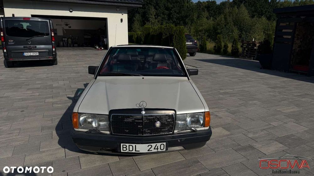Mercedes-Benz W201 (190) - 3