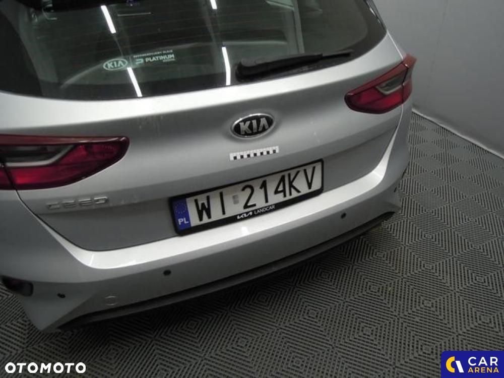 Kia Ceed - 29
