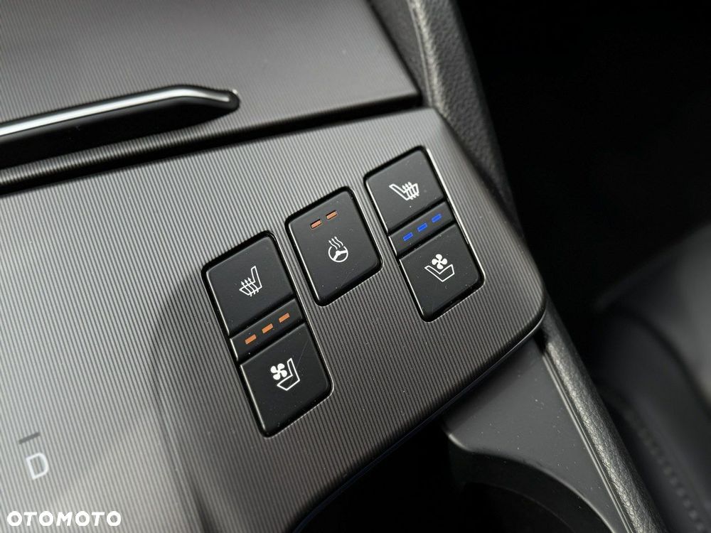 Kia Sportage 1.6 T-GDI HEV Business Line 2WD - 21