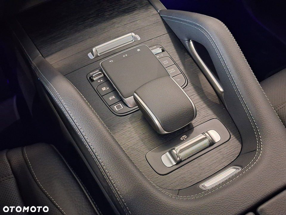Mercedes-Benz GLE - 13