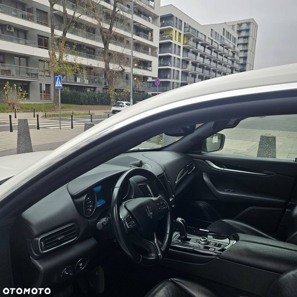 Maserati Levante - 7