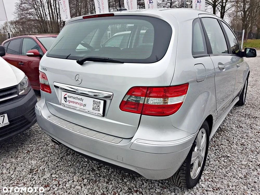 Mercedes-Benz Klasa B 180 BlueEFFICIENCY SPORT EDITION - 38