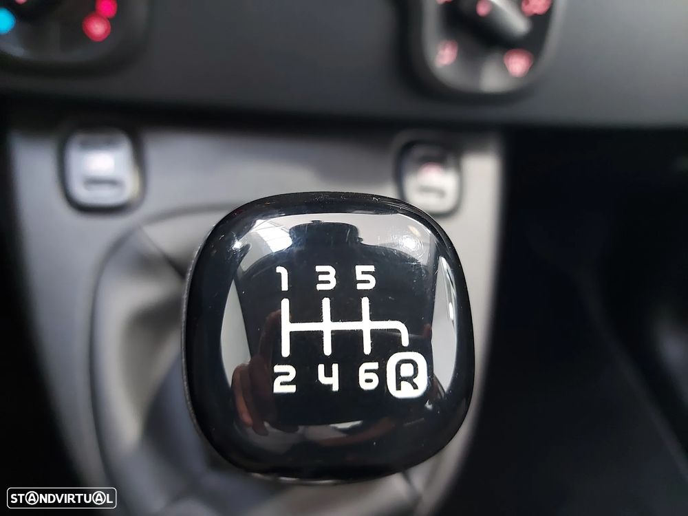 Fiat Panda Pandina 1.0 Hybrid - 21