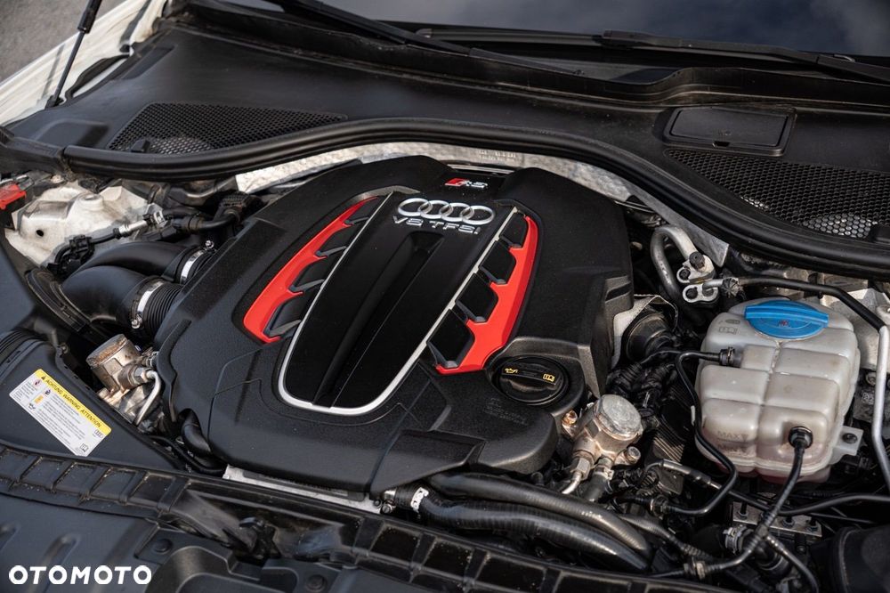 Audi RS6 Avant - 23