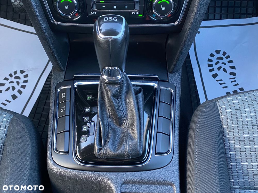 Skoda Superb 2.0 TDI DSG Elegance - 15