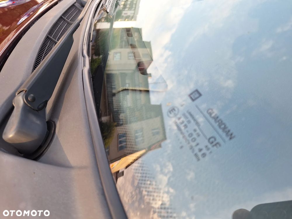 Opel Astra 1.4 GL - 12