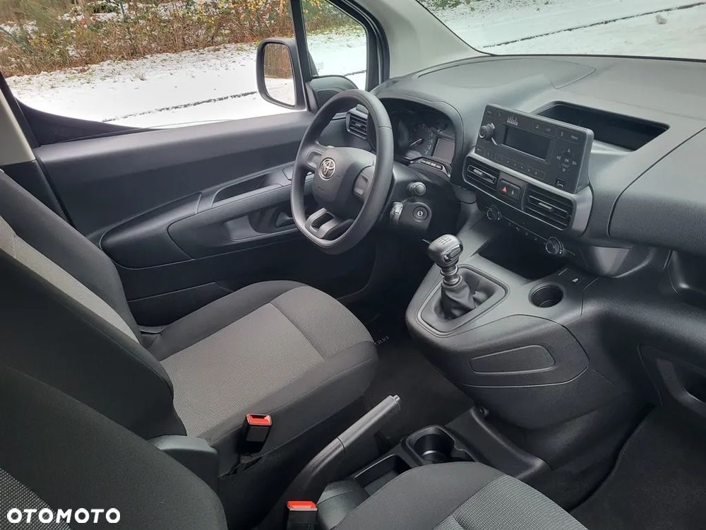 Toyota Proace City Verso 1.2 Turbo L1 Combi - 12