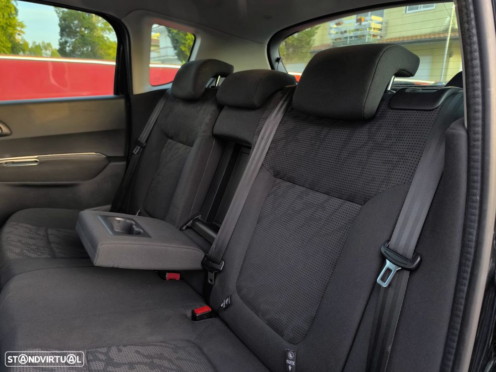 Peugeot 3008 2.0 HDi Hybrid4 - 33