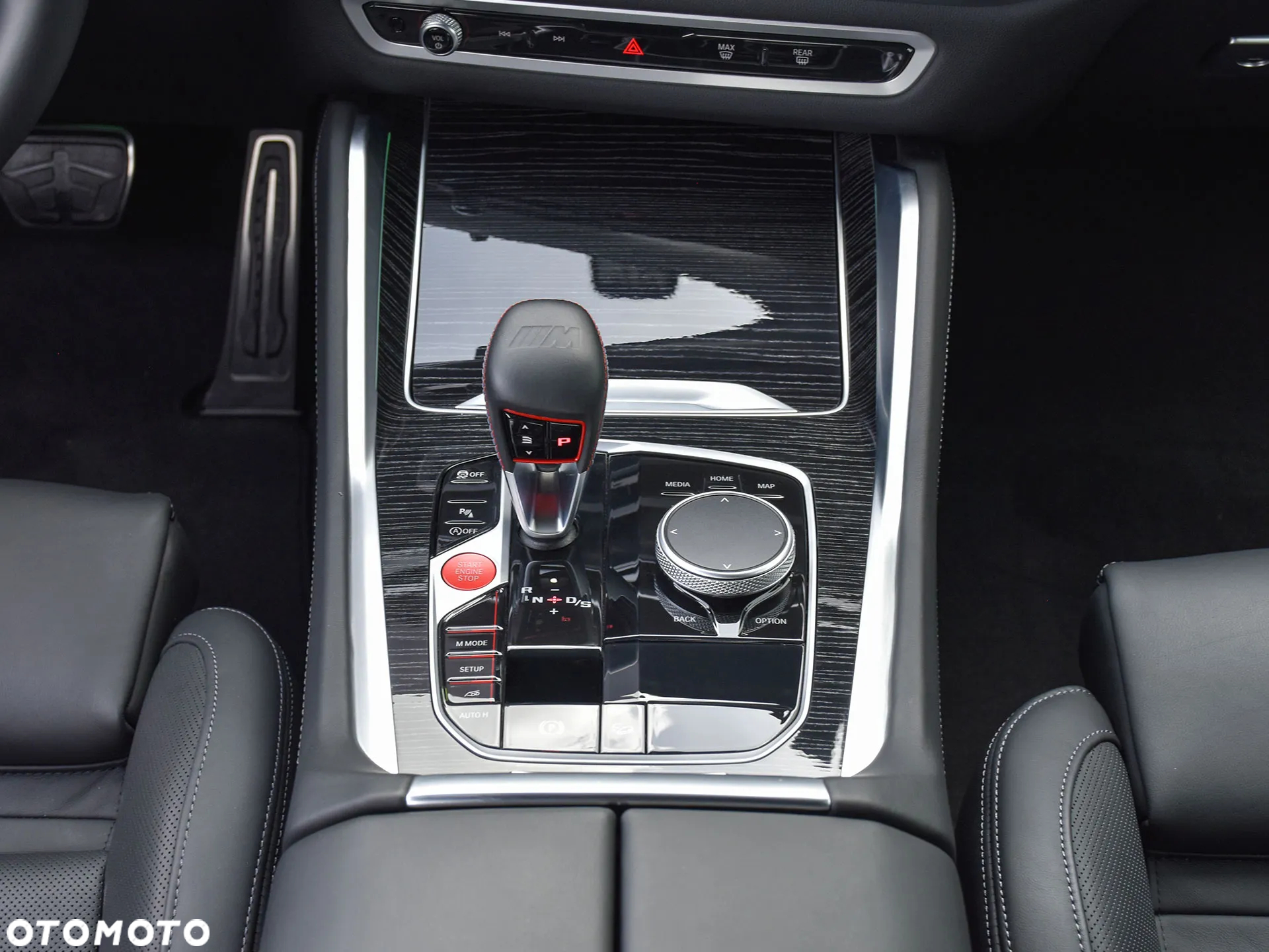 BMW X6M - 32