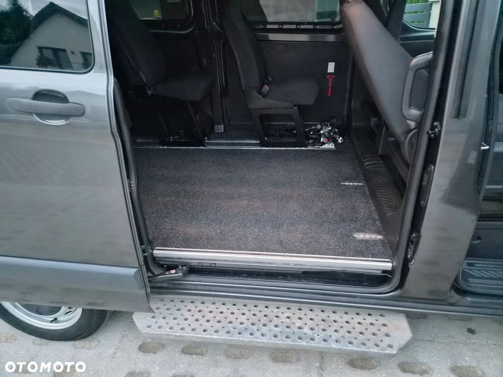 Ford Transit Custom - 11
