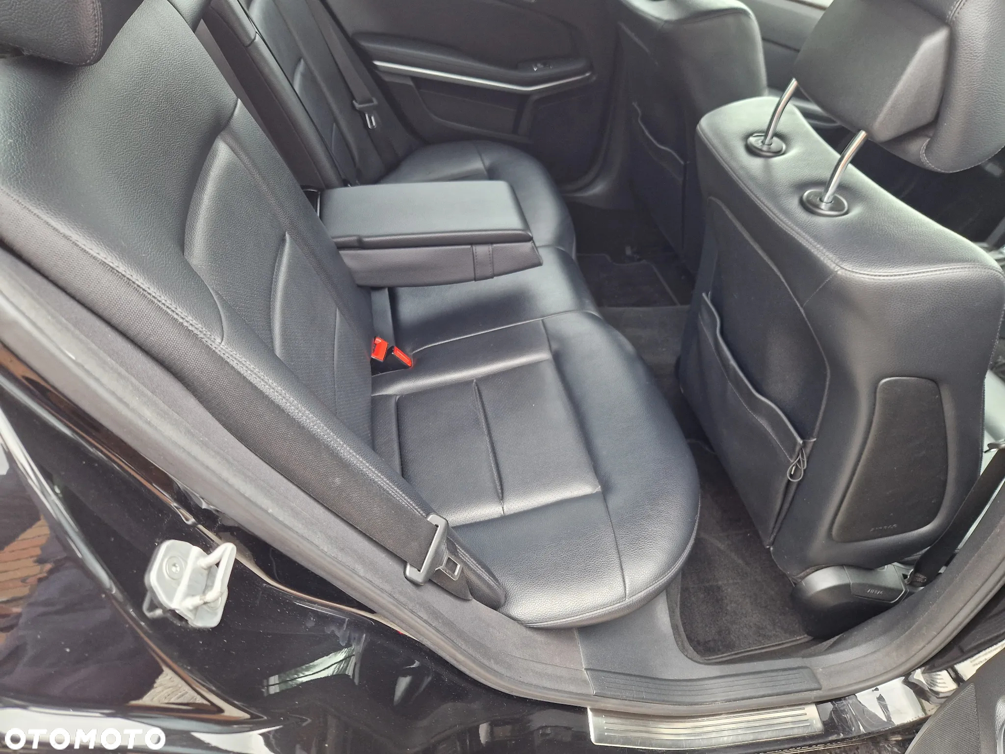 Mercedes-Benz Klasa E 200 T BlueTEC 7G-TRONIC Avantgarde - 16
