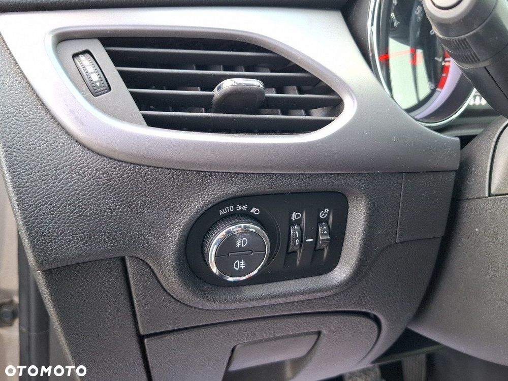 Opel Astra V 1.4 T Enjoy - 18