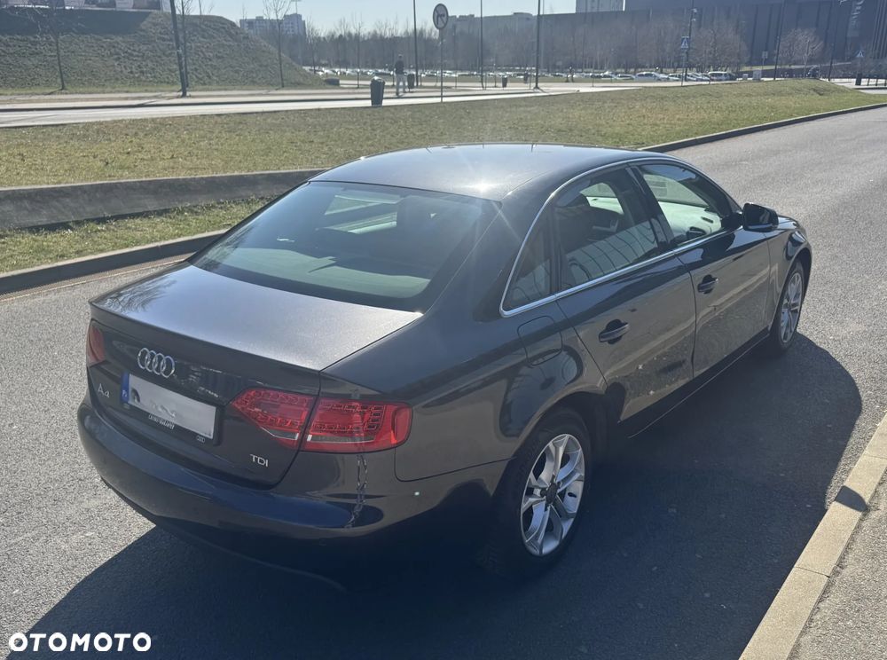 Audi A4 Limousine 2.0 TDI - 4