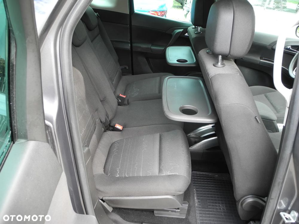 Opel Meriva - 17