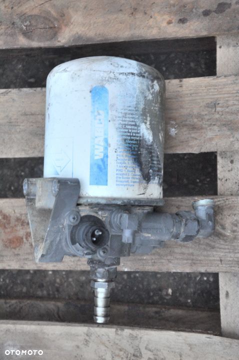 SIŁOWNIK HAMULCOWY ZAWÓR OSUSZACZ PODUSZKA FENDT 936 939 - 4