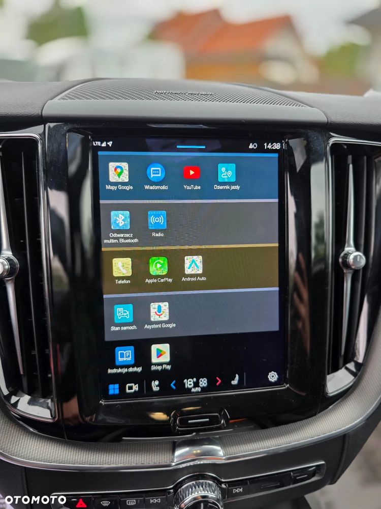 Volvo XC 60 B4 D AWD Plus Dark - 15