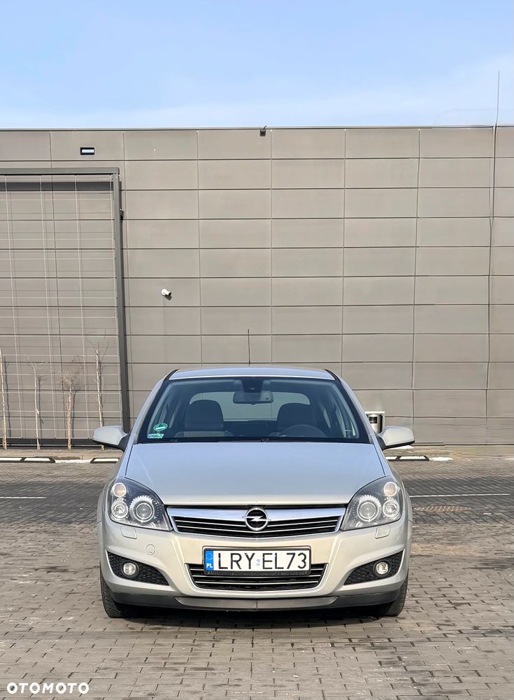 Opel Astra 1.6 Easytronic Cosmo - 3