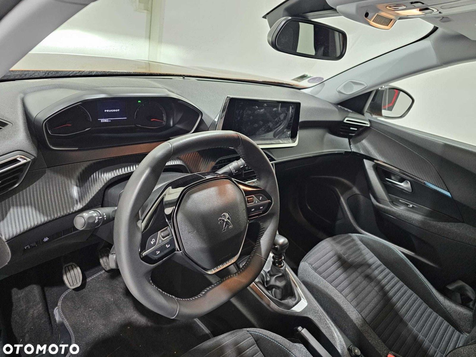 Peugeot 2008 - 12