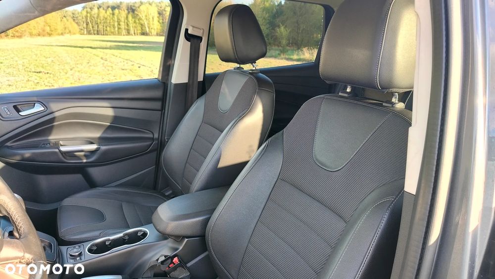 Ford Kuga 2.0 TDCi 4x4 Titanium - 10