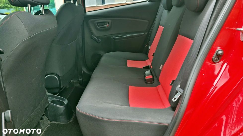 Toyota Yaris 1.33 Premium - 21