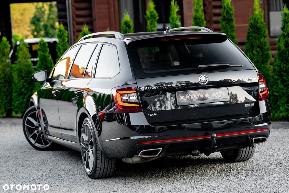Skoda Octavia 2.0 TDI DSG RS - 11