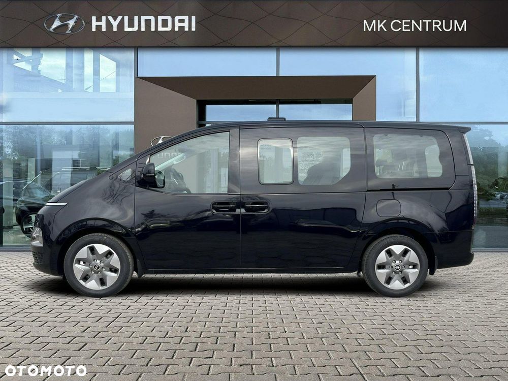 Hyundai Staria - 2