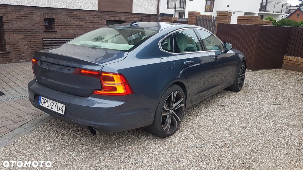 Volvo S90 D3 SCR Momentum Pro - 4