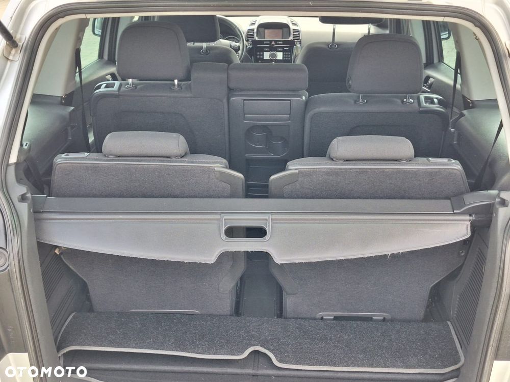 Opel Zafira - 15