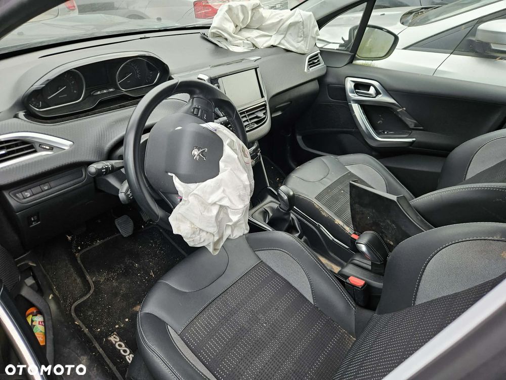 Peugeot 2008 1.6 BlueHDi Active S&S - 7