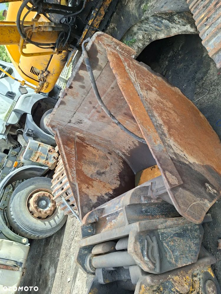 New Holland E305 - 4