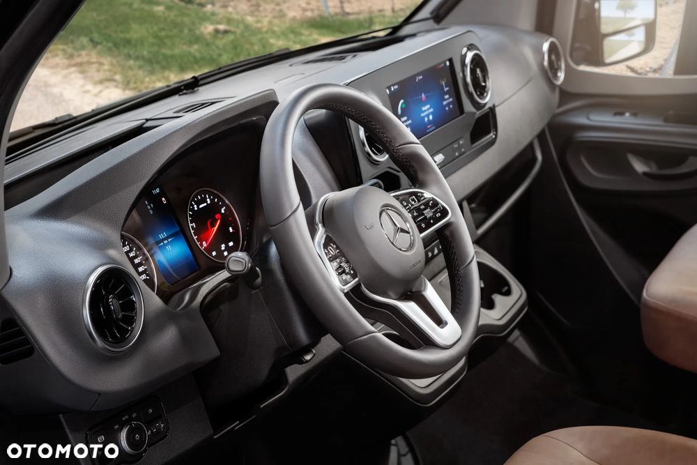 Eura Mobil Profila T 676 EB - 12