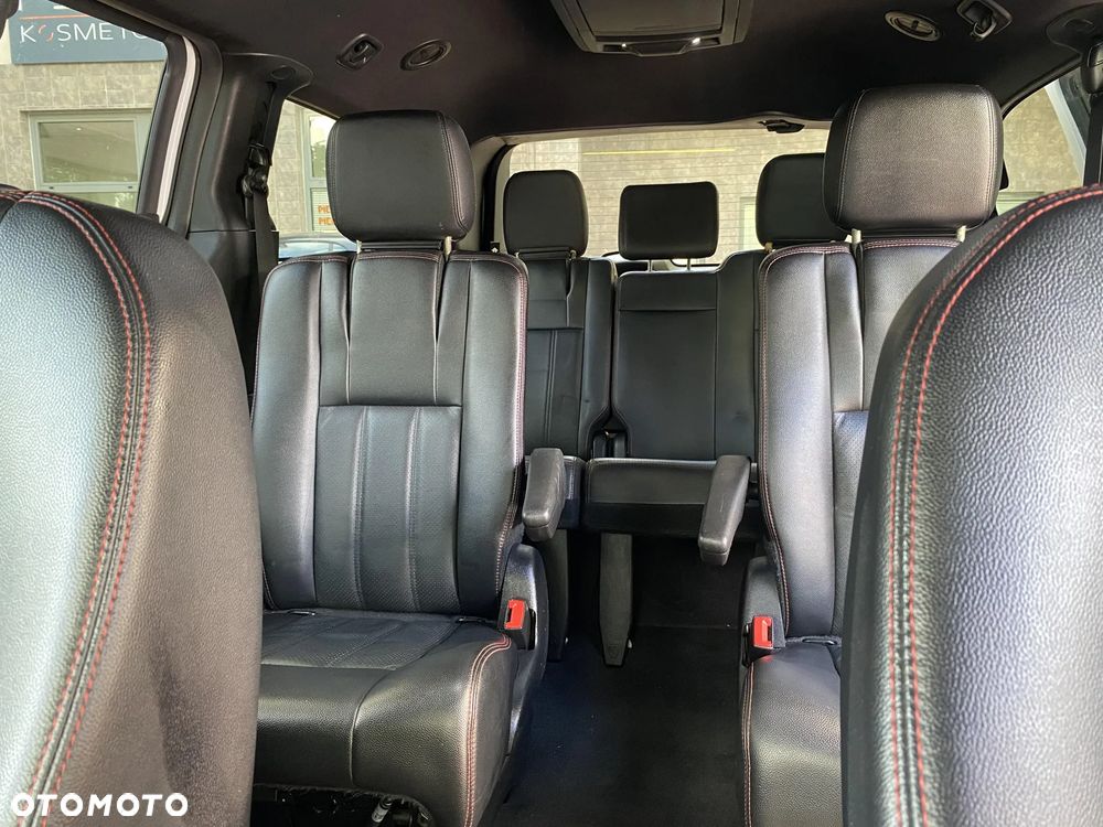 Dodge Grand Caravan 3.6 R/T - 11