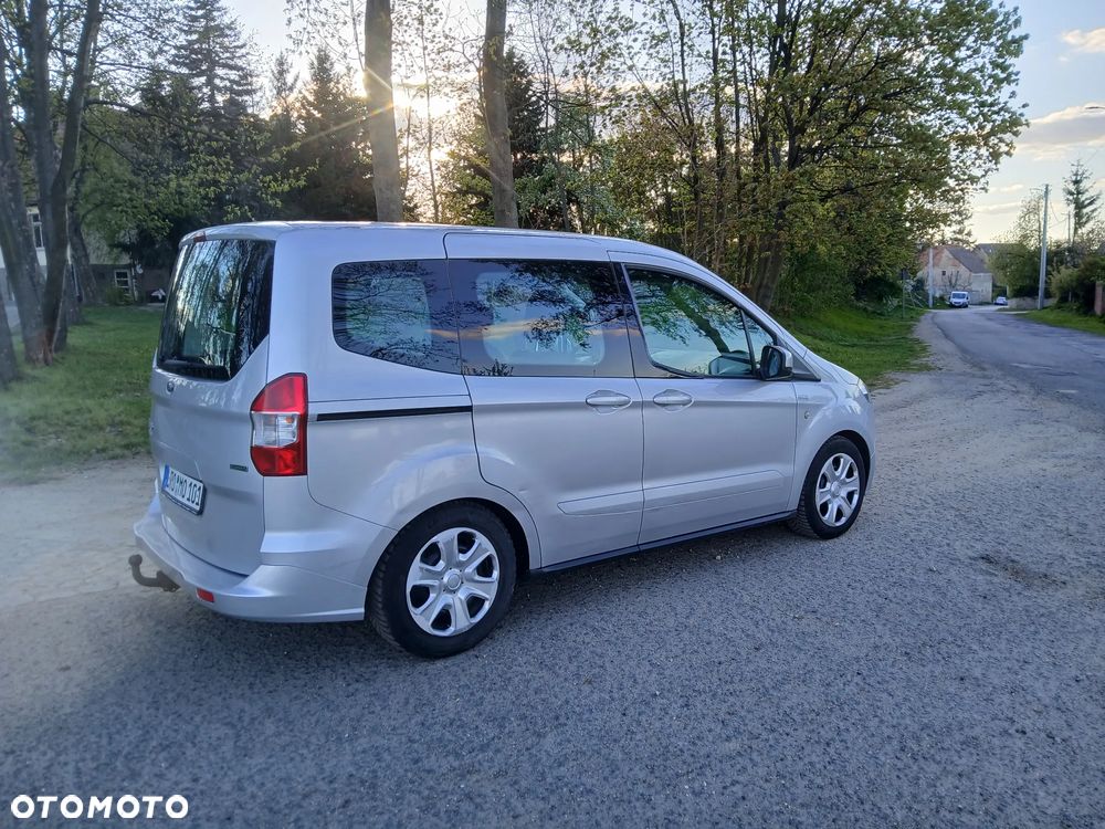 Ford Tourneo Courier 1.0 EcoBoost Titanium - 6