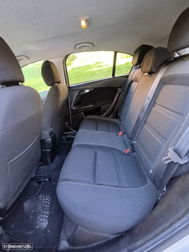 Fiat Tipo 1.3 M-Jet Lounge Tech - 29