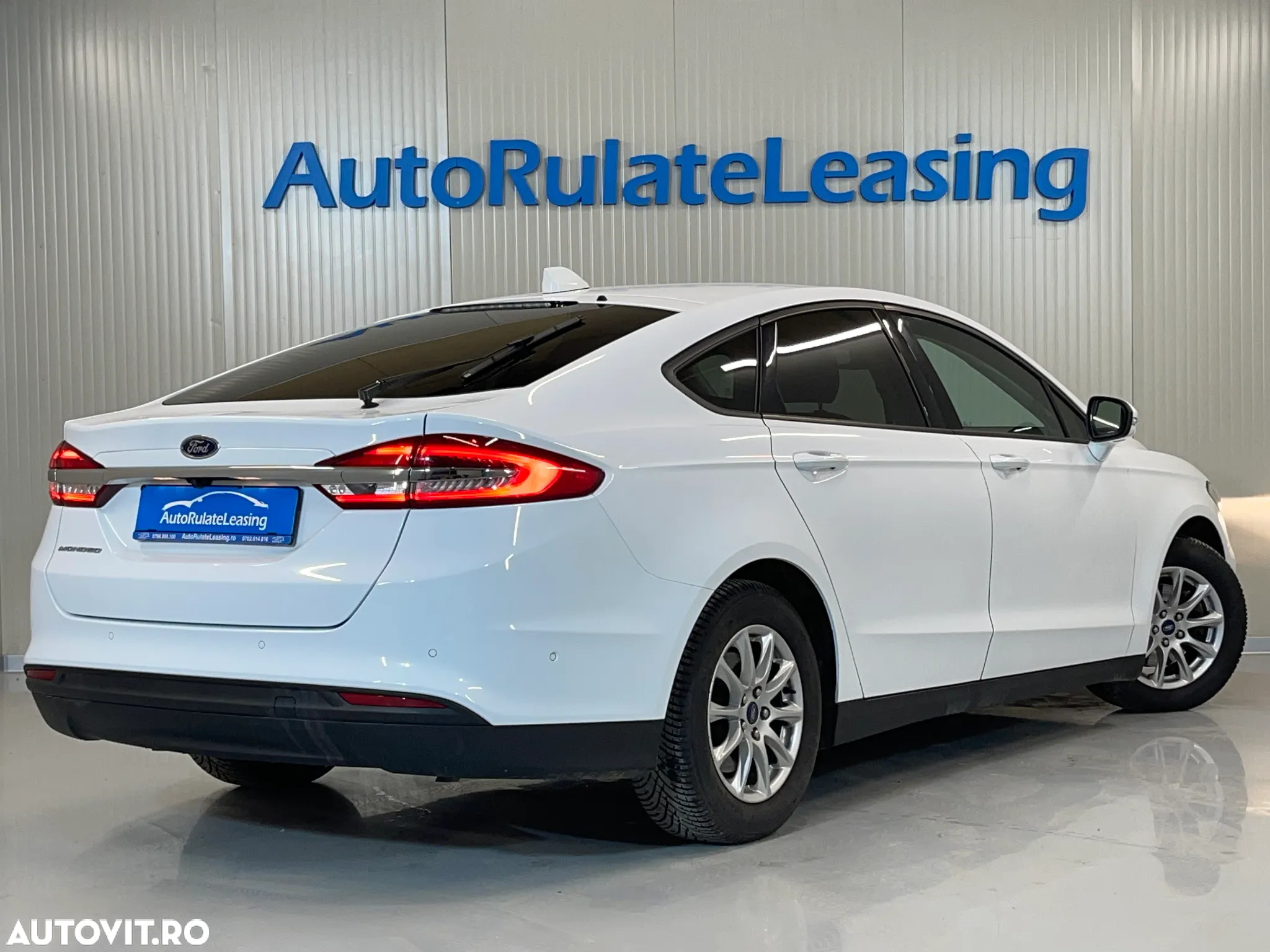 Ford Mondeo 2.0 TDCi Aut. Trend - 3