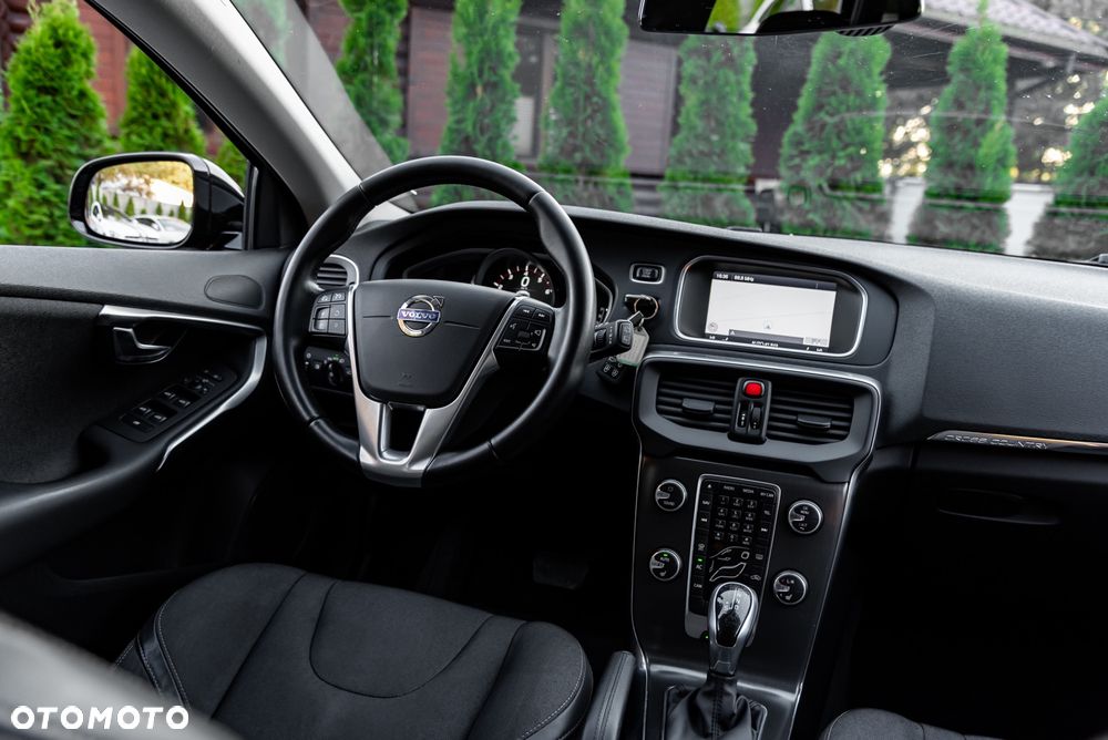 Volvo V40 Cross Country T4 AWD Geartronic - 26