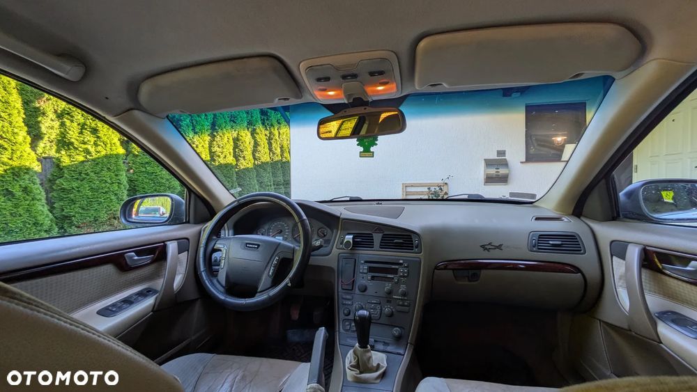 Volvo V70 2.5TDI - 10