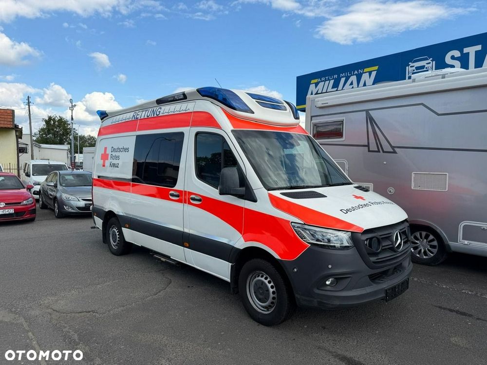 Mercedes-Benz Sprinter - 5