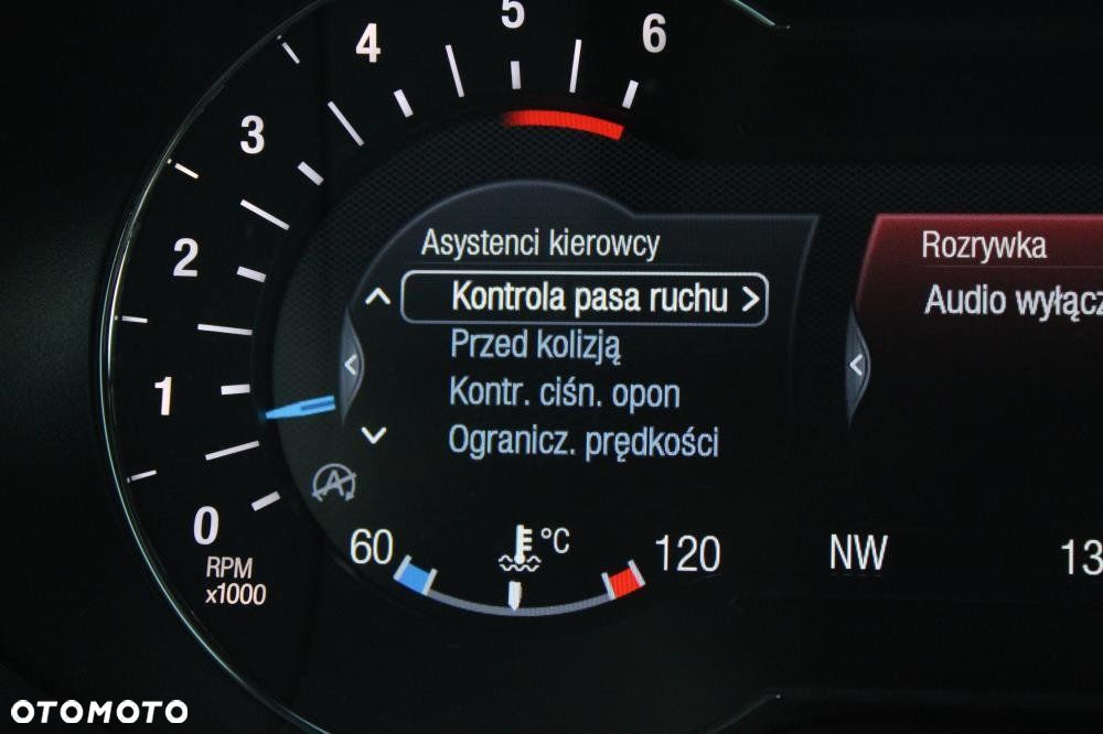 Ford S-Max - 18