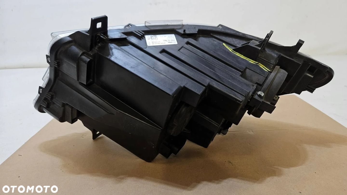 LAMPA PRAWA PRZÓD PRZEDNIA MERCEDES SPRINTER W907 W910 ZWYKŁA A9109060100 - 8