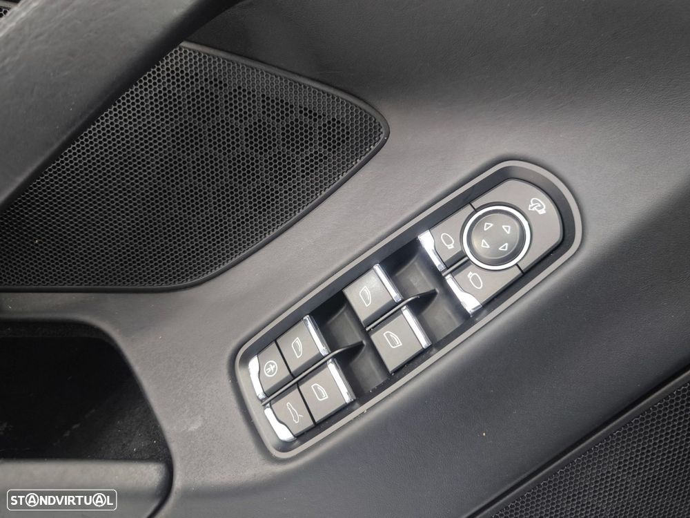 Porsche Panamera Platinum Edition - 27