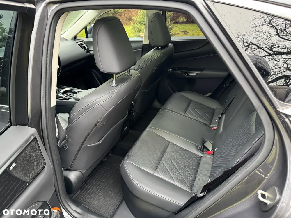 Lexus NX 350h Omotenashi AWD - 15