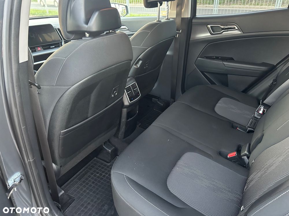 Kia Sportage 1.6 T-GDI HEV L 2WD - 18