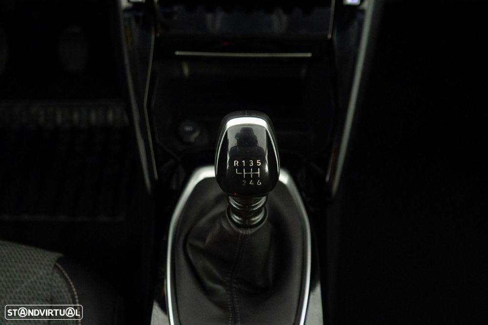 Peugeot 208 1.2 PureTech Allure Pack - 25