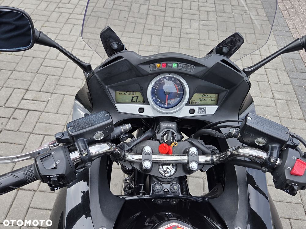 Honda CBF - 35