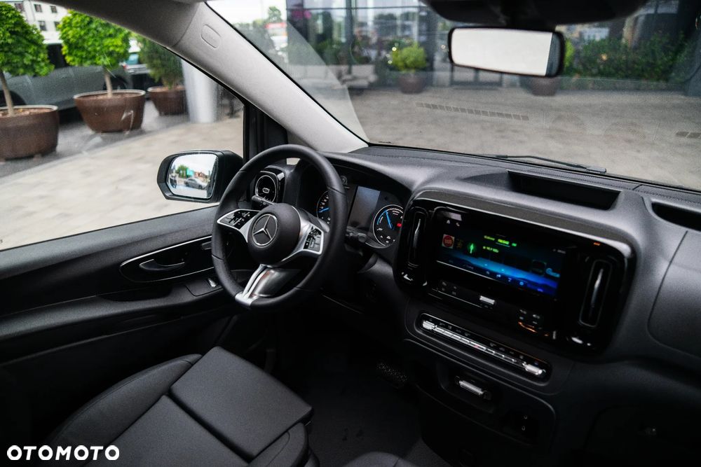 Mercedes-Benz eVito Tourer - 27