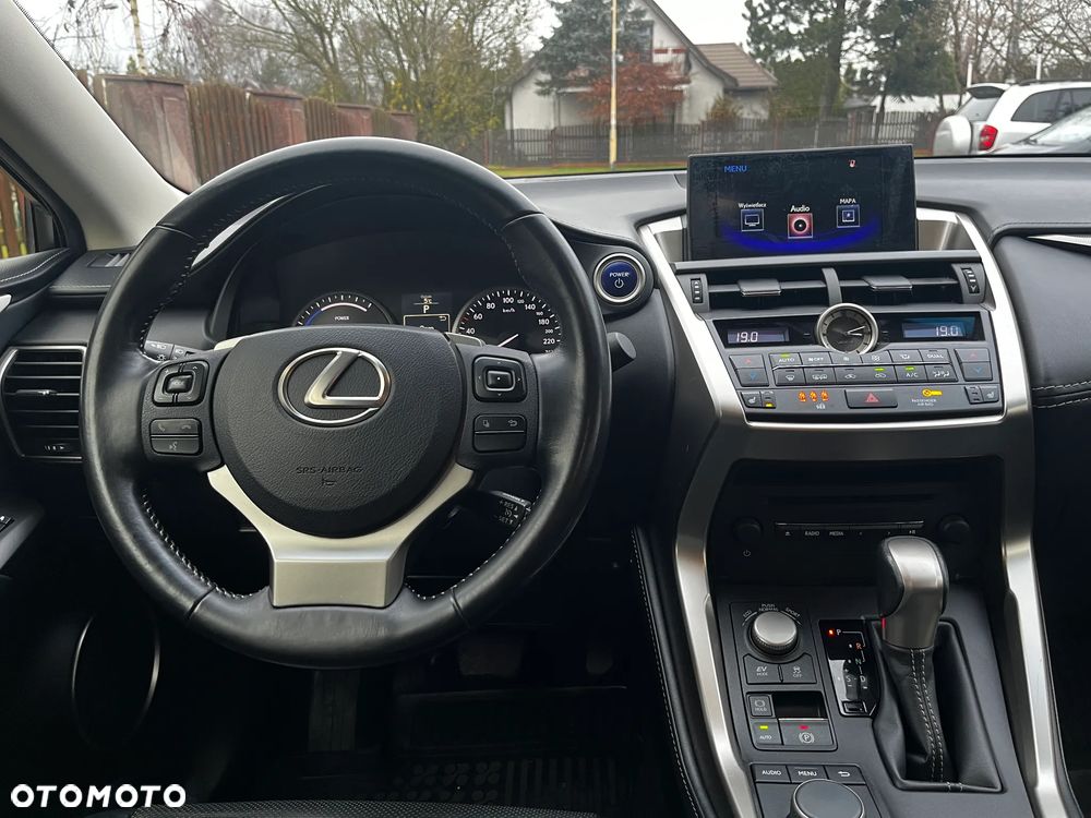 Lexus NX 300h Comfort AWD - 14