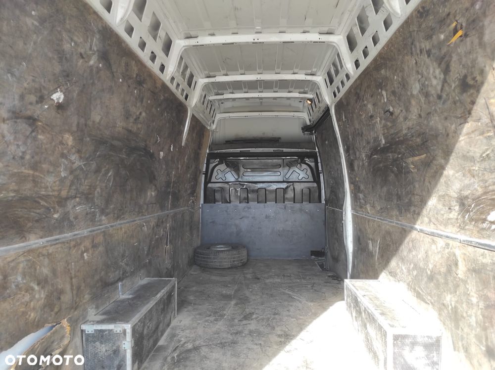Iveco DAILY 35S18 - 10