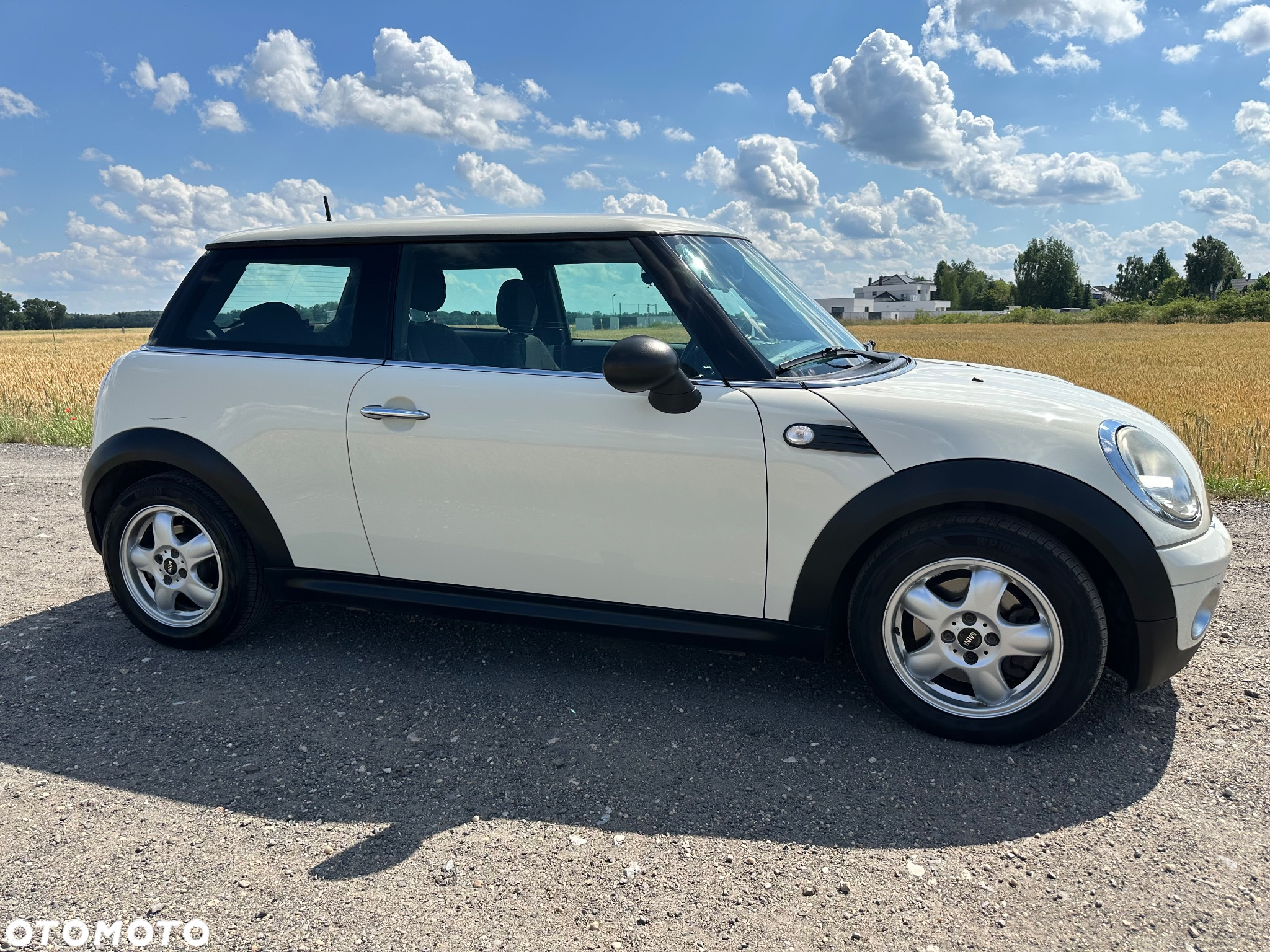 MINI ONE Standard - 22