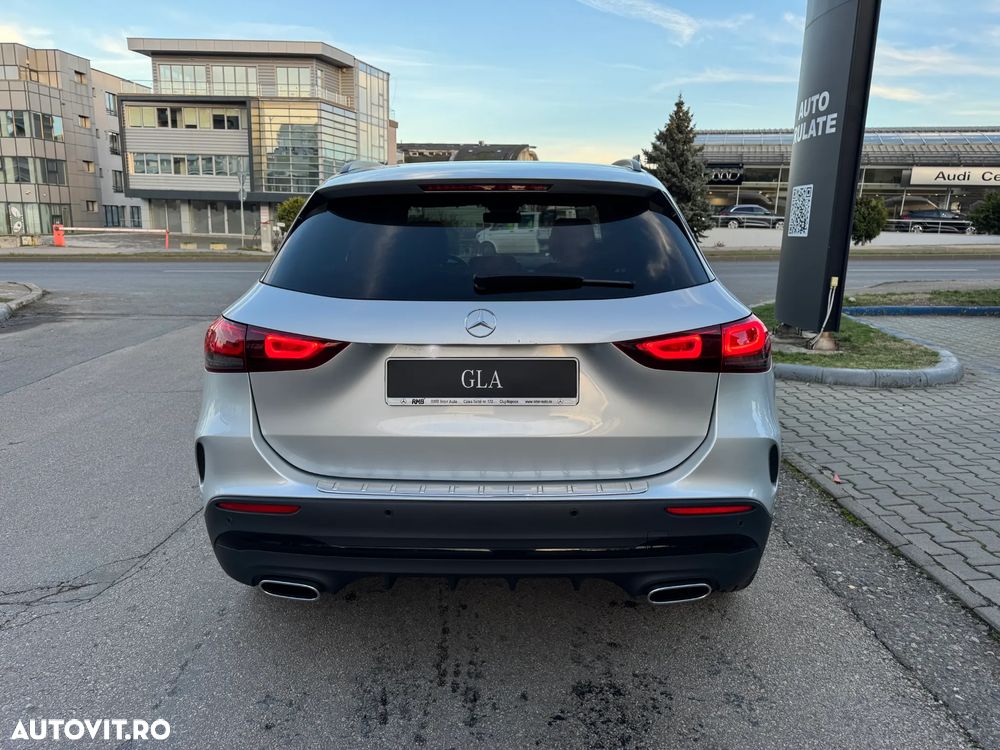 Mercedes-Benz GLA 220 d 4Matic 8G-DCT AMG Line - 16